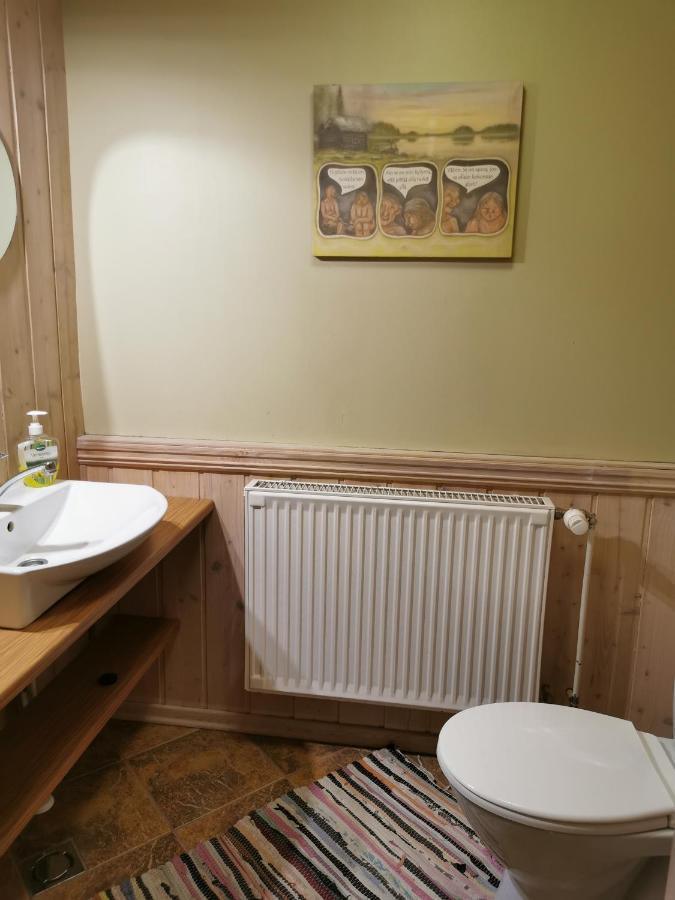 Kaare Guesthouse ヴィリャンディ エクステリア 写真